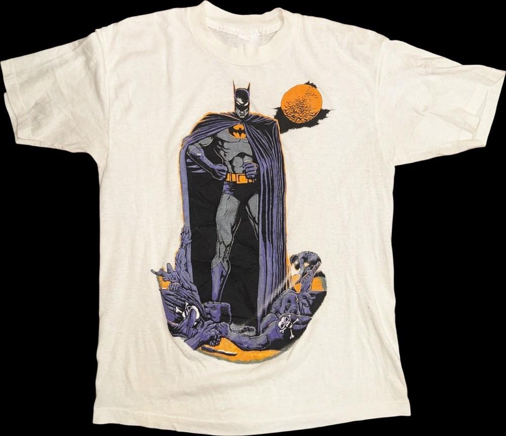 

DC Comics 1988 Batman T-Shirt Size S-5XL Comfort Colors Fanmade Unisex T-Shirt S