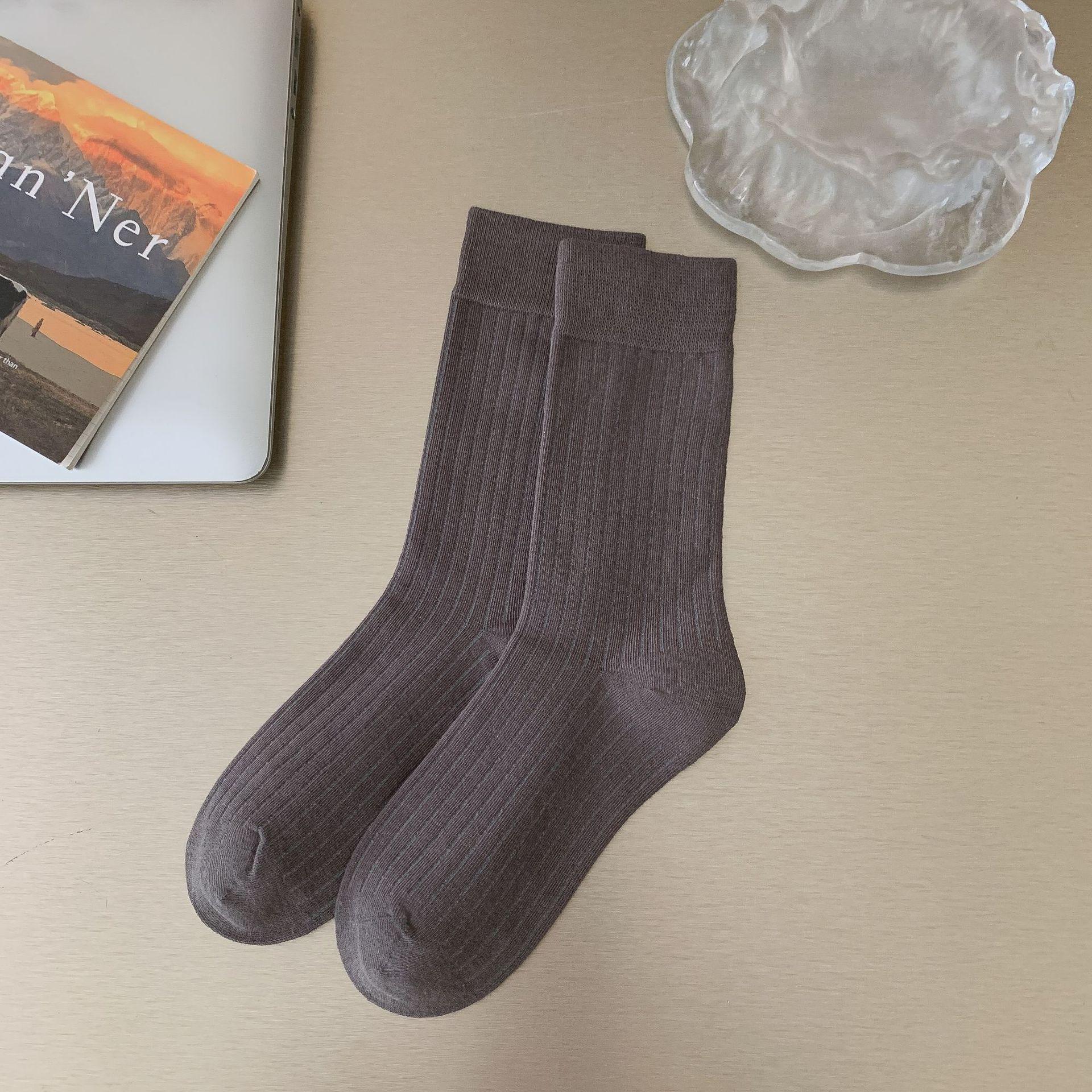 

Women s Mid-Calf Wine Solid Color Ribbed Slouch Socks - Korean Style, Gray, Versatile Straight Leg, Autumn/Winter. One Size