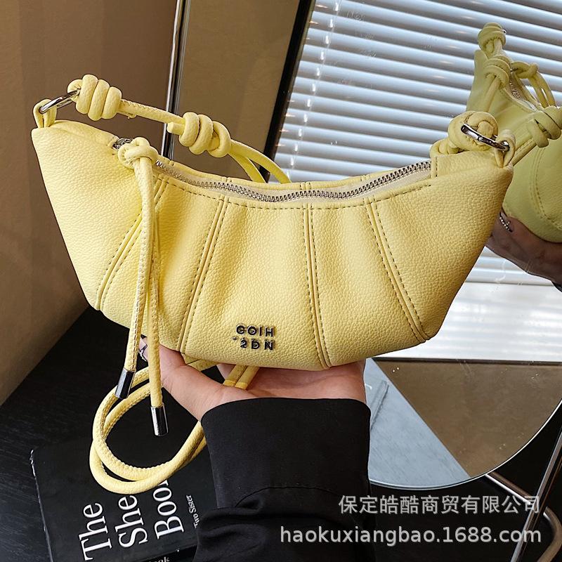 Niche design bag women's 2025 new summer leisure Korean version single shoulder crossbody croissant popular dumpling bag