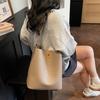 Korean Style Relaxed Shoulder Bag Spring Pu Bucket Bag Minimalist Horiztal Square Magnetic Snap Bag Solid Color Cross Body Bag