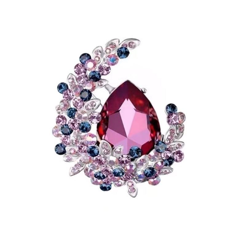 Retro Luxury Crystal Brooch for Women's Fashion Coats and Shawls