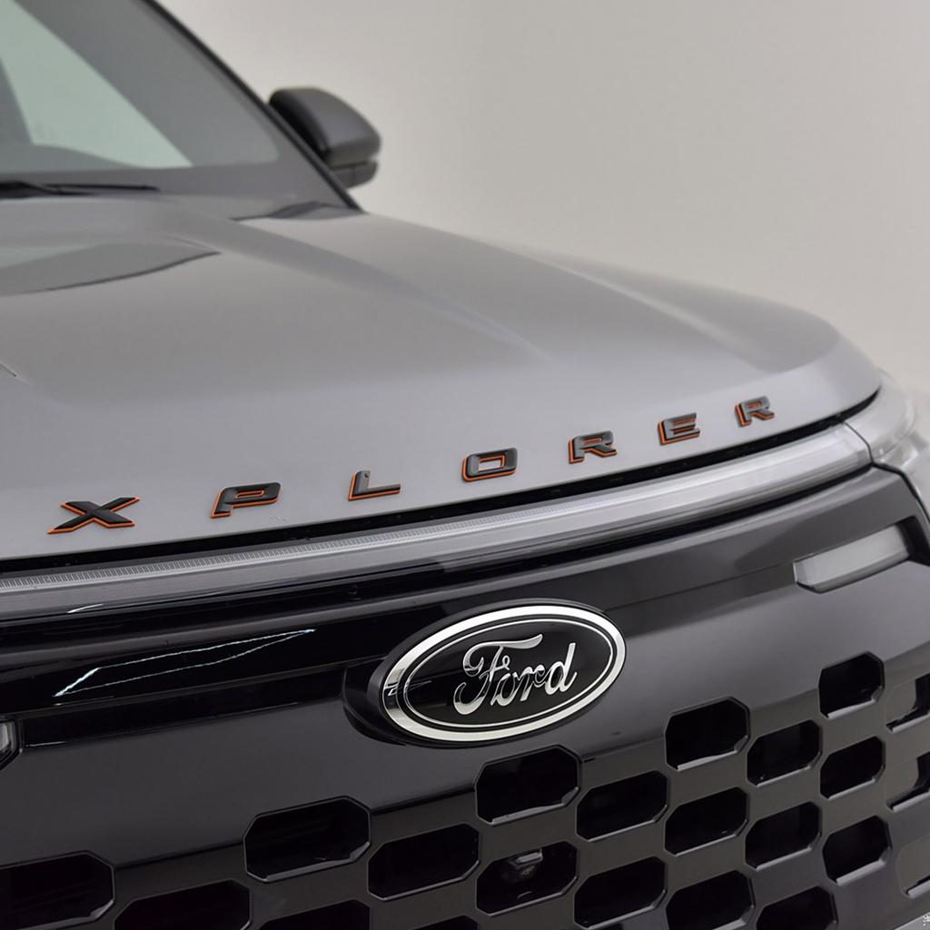Car Rear Trunk Front Grill Sticker For Ford Grille Emblem Logo Hood Badge Focus Kuga MK7 MAX Fiesta Ranger Mondeo Mustang Escape