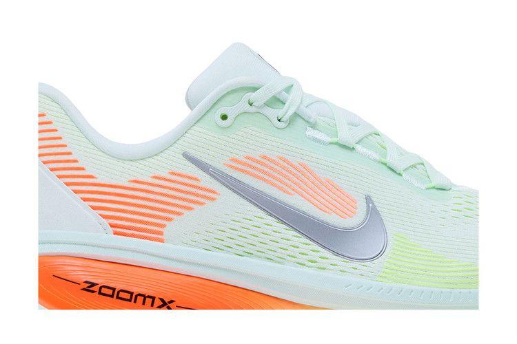 Nike Vomero 18 Barely Green Hyper Crimson