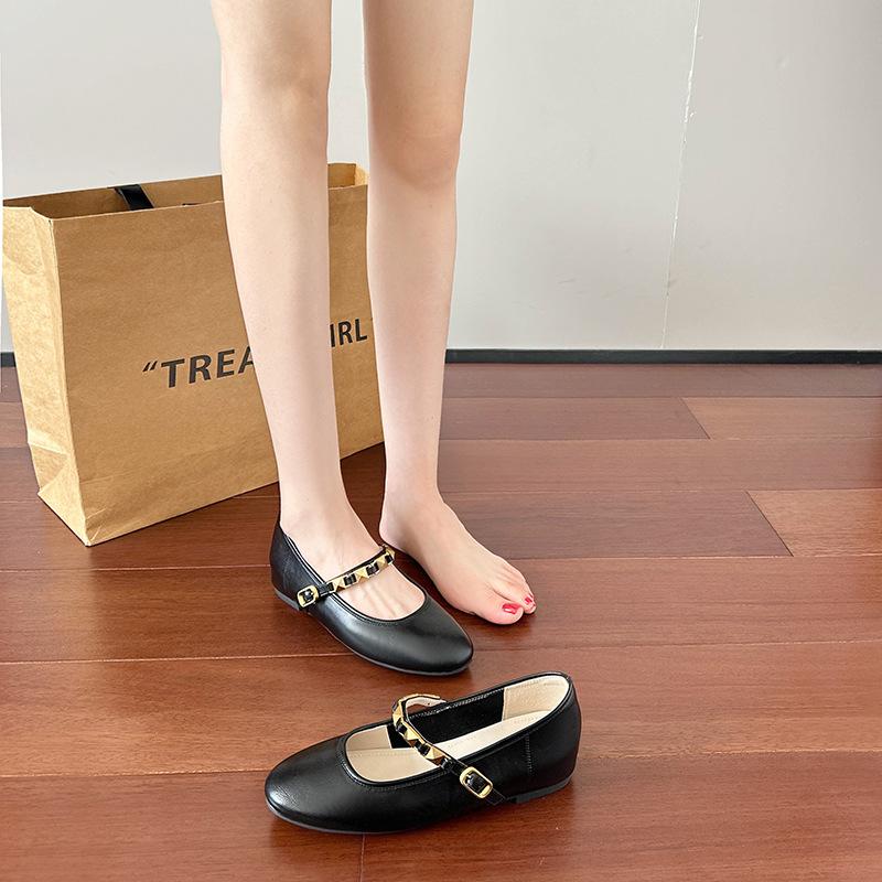 Xiaoxiangfeng Round Head Flat Bottom Mary Jane Women's New Retro Soft Bottom Soft Leather Word with Inner Height Increase Shallow Mouth Single Shoes