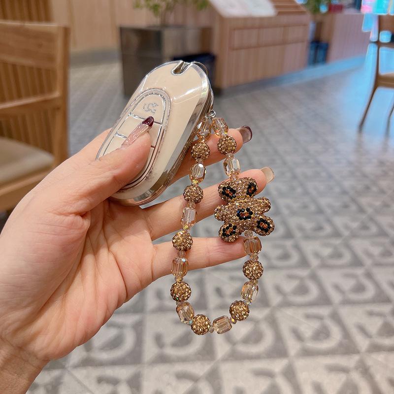 Clay Bear Rhinestone Keychain: Exquisite Crystal Beaded Bracelet Charm for Bags & Keys