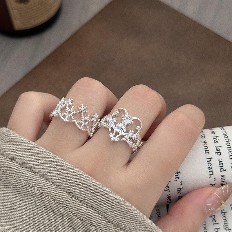 Chic 3D Snowflake & Heart Flower Open Ring – Versatile Stackable for Women
