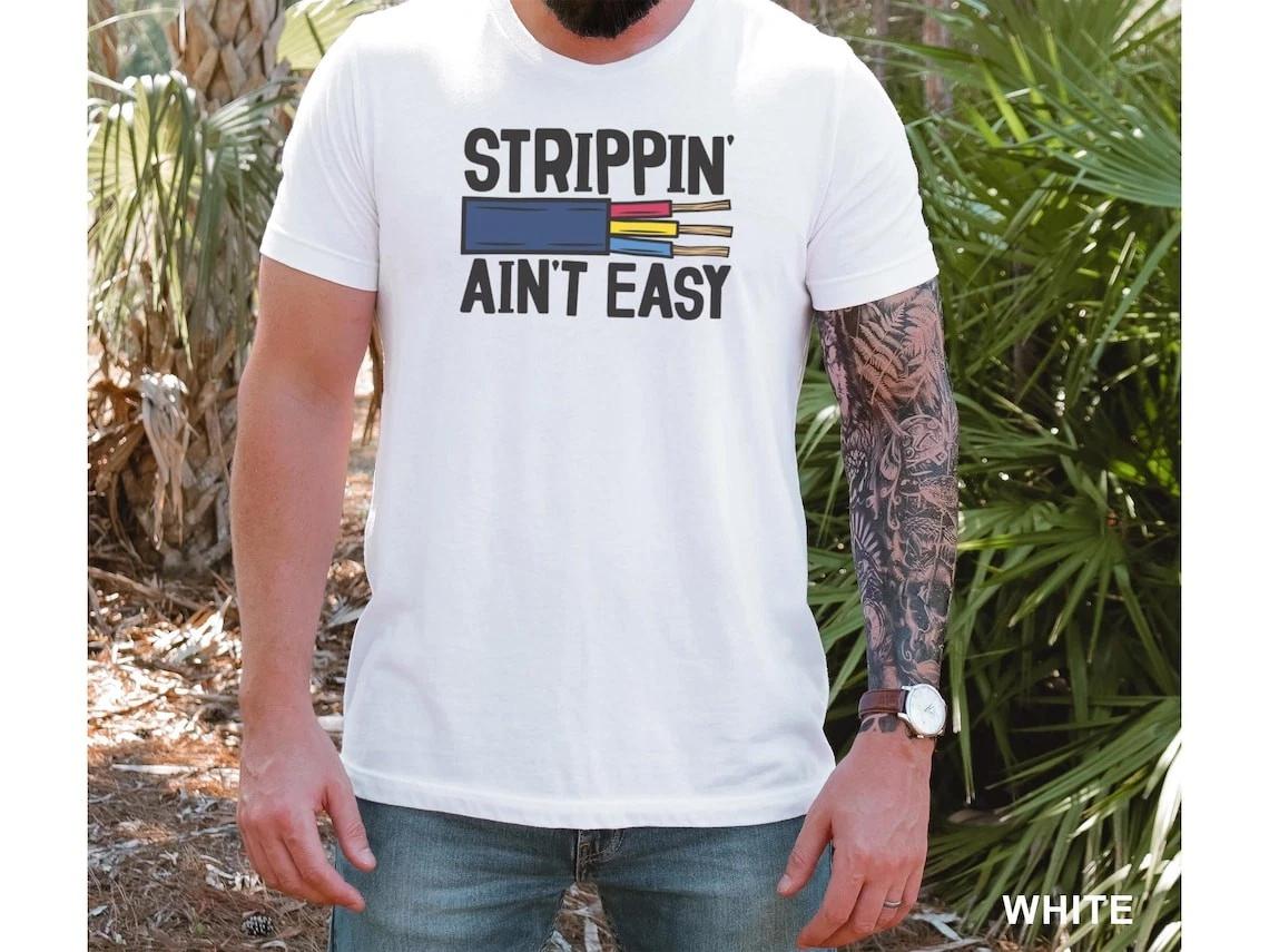 An electrician s gift. Thread-cutting work is not easy. T-shirt M