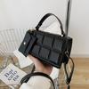 Japan and South Korea Super Texture Small Square Bag Niche Design Small Square Bag Women's Summer Fashion New Shoulder Messenger Bag