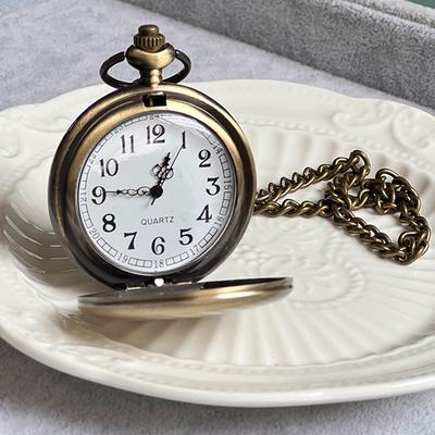 Montre de poche rétro à clapet super texturée Montre de poche étudiante Cadeau d'anniversaire Montre cadeau