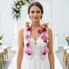 Stola Floreale per Laurea Fatta a Mano Cintura Floreale Personalizzata con Fiori Realistici in Finta Seta Phalaenopsis Rose Dalie Targhette Personalizzate Incise Unico Laureato