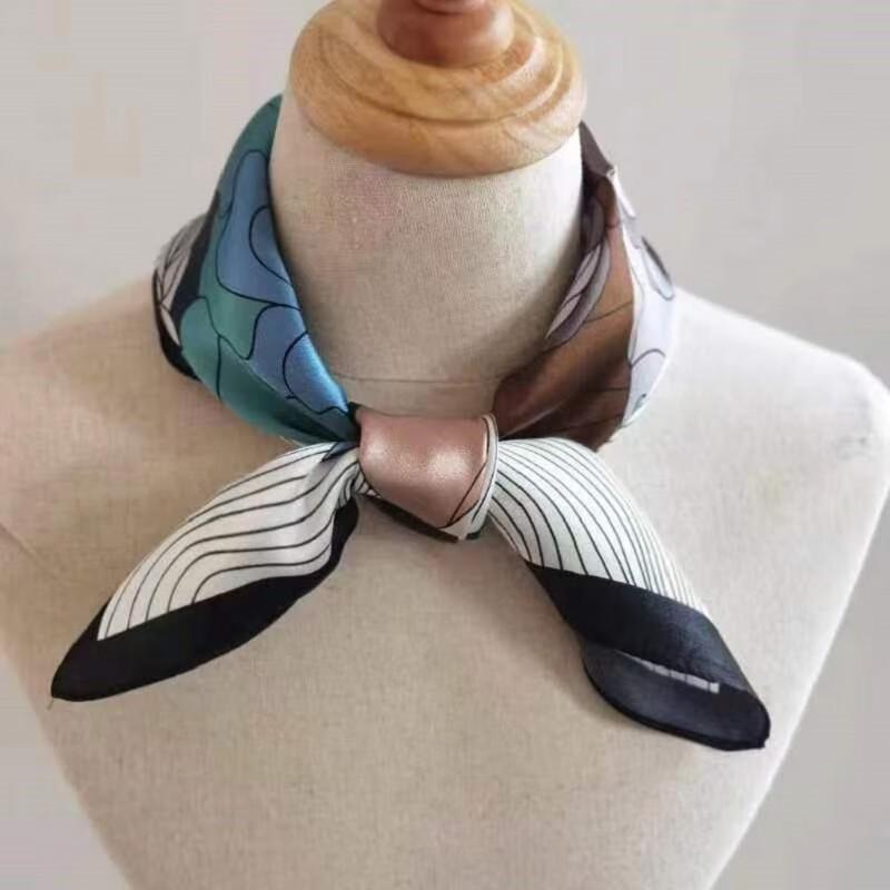 Canhua Niangniang Mulberry Silk Small Square Scarf