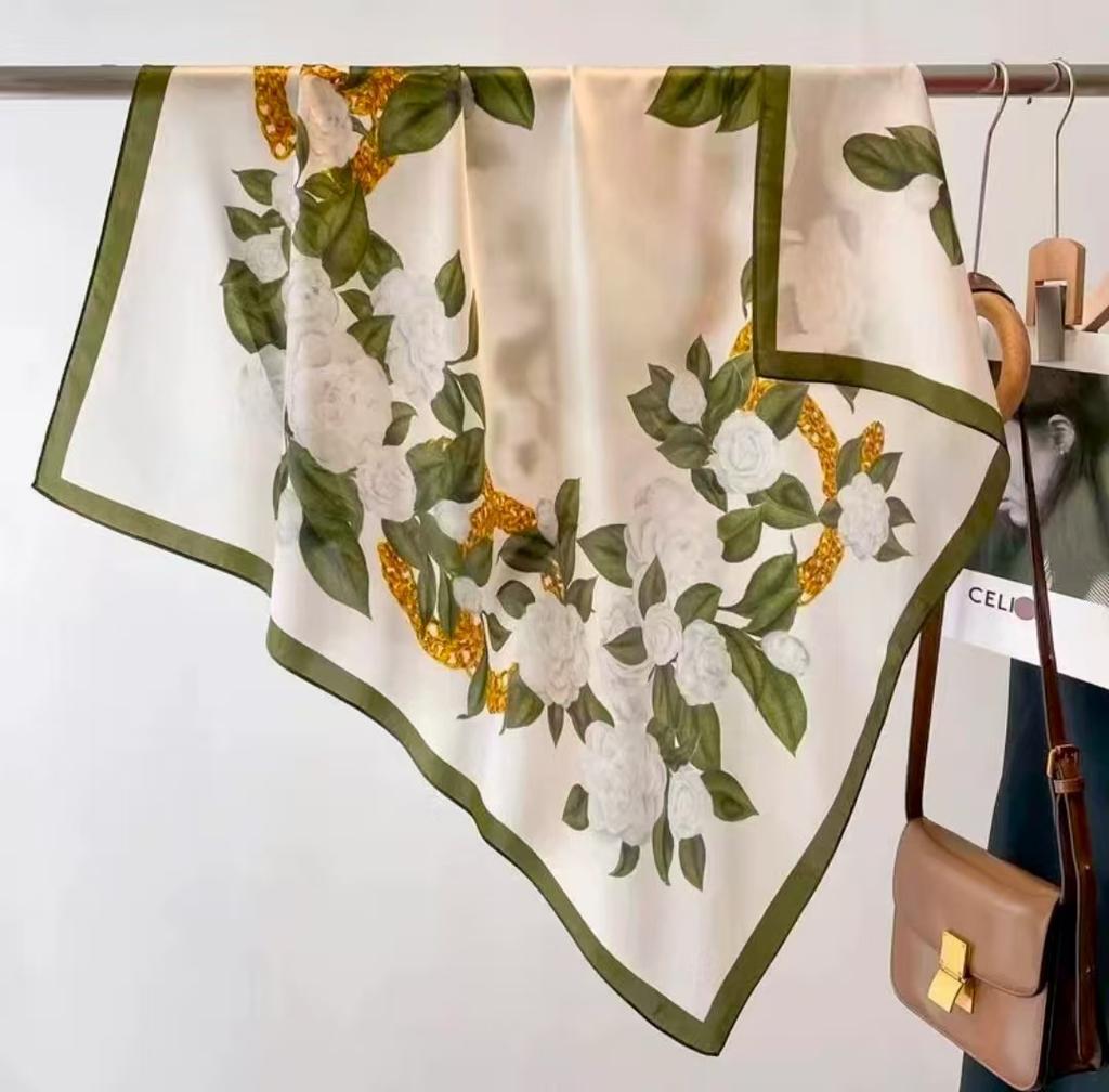 New silk scarf women's fashion versatile sense 70 square scarf neck protection scarf spring and autumn retro scarf tied bag