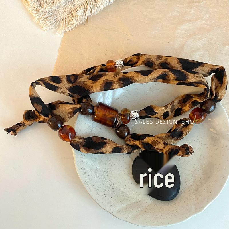 

Шелковый шарф-ожерелье в стиле ретро с принтом пейсли и леопарда, с подвеской из бусин - Универсальная длинная цепочка для свитера для женщин, на осень и зиму.