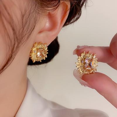 New Korean Version of Sun Flower Stud Earrings Fashion Temperament Flower Earrings Design Ear Jewelry