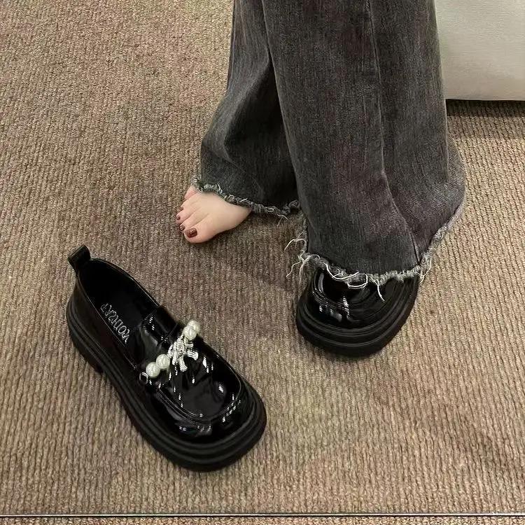 

Fashion Shoes for Women Leather Casual Off White Japanese Style With Medium Heels Woman Pumps Stylish On Promotion Lastest Genuine Mark 35