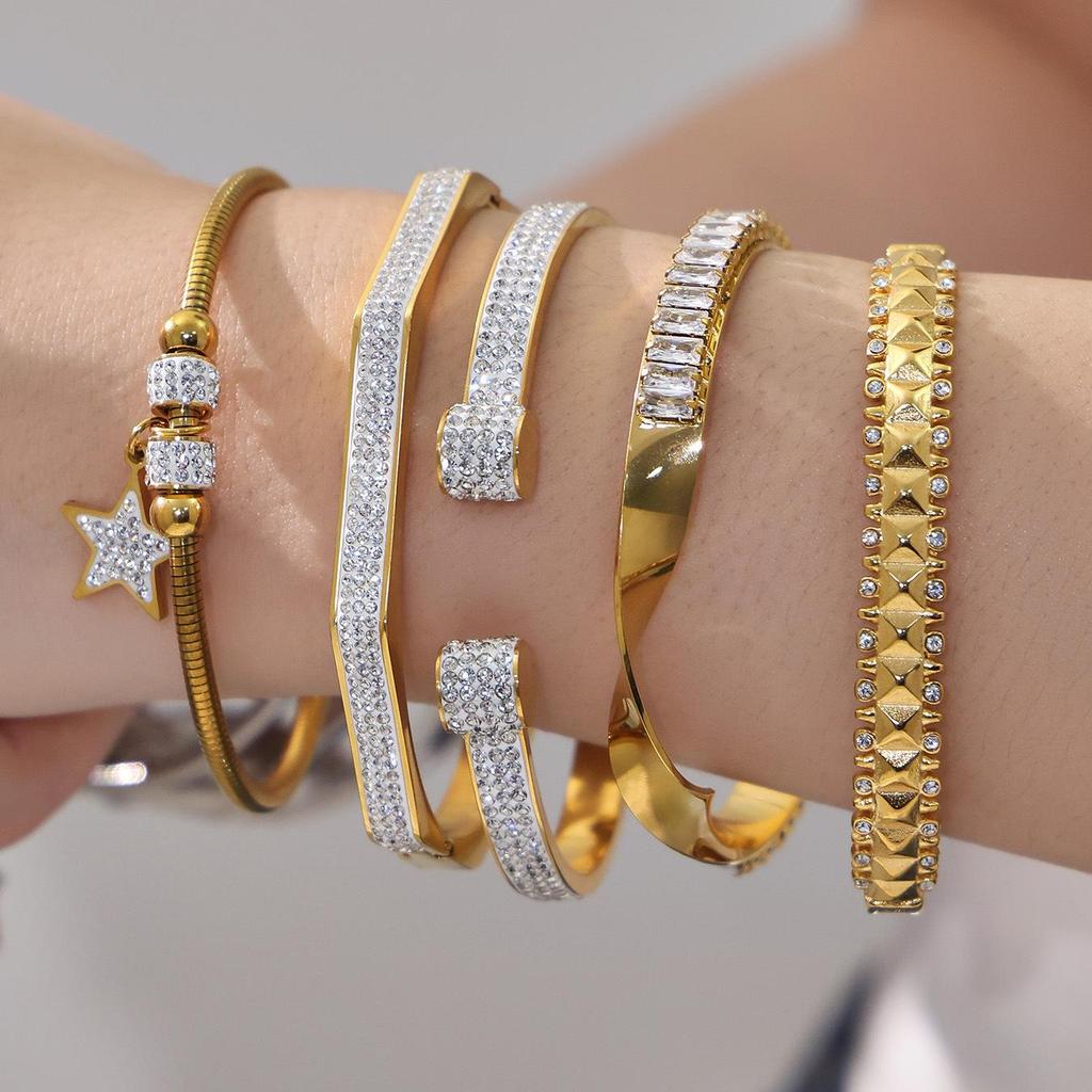18K Gold-Plated Stainless Steel Zirconia Diamond Clasp Bracelet - European & American Fashion Knotted Irregular Light Luxury Style.
