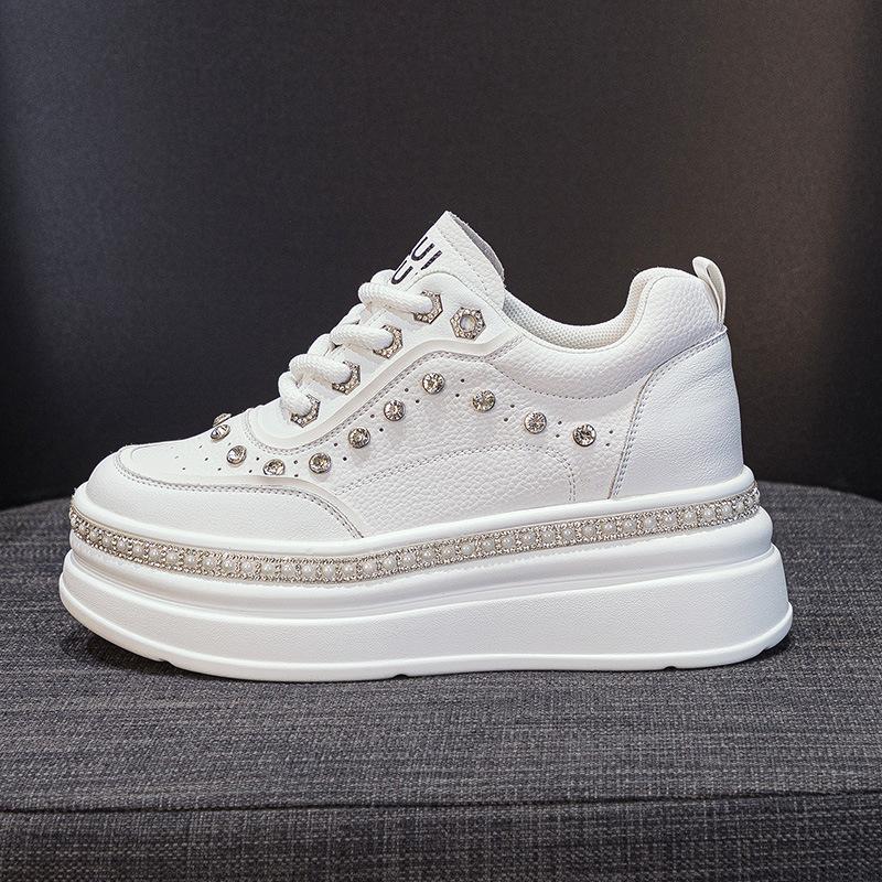 Thick-soled inner height-increasing white shoes, women's one-pedal summer new lightweight and versatile small leather shoes