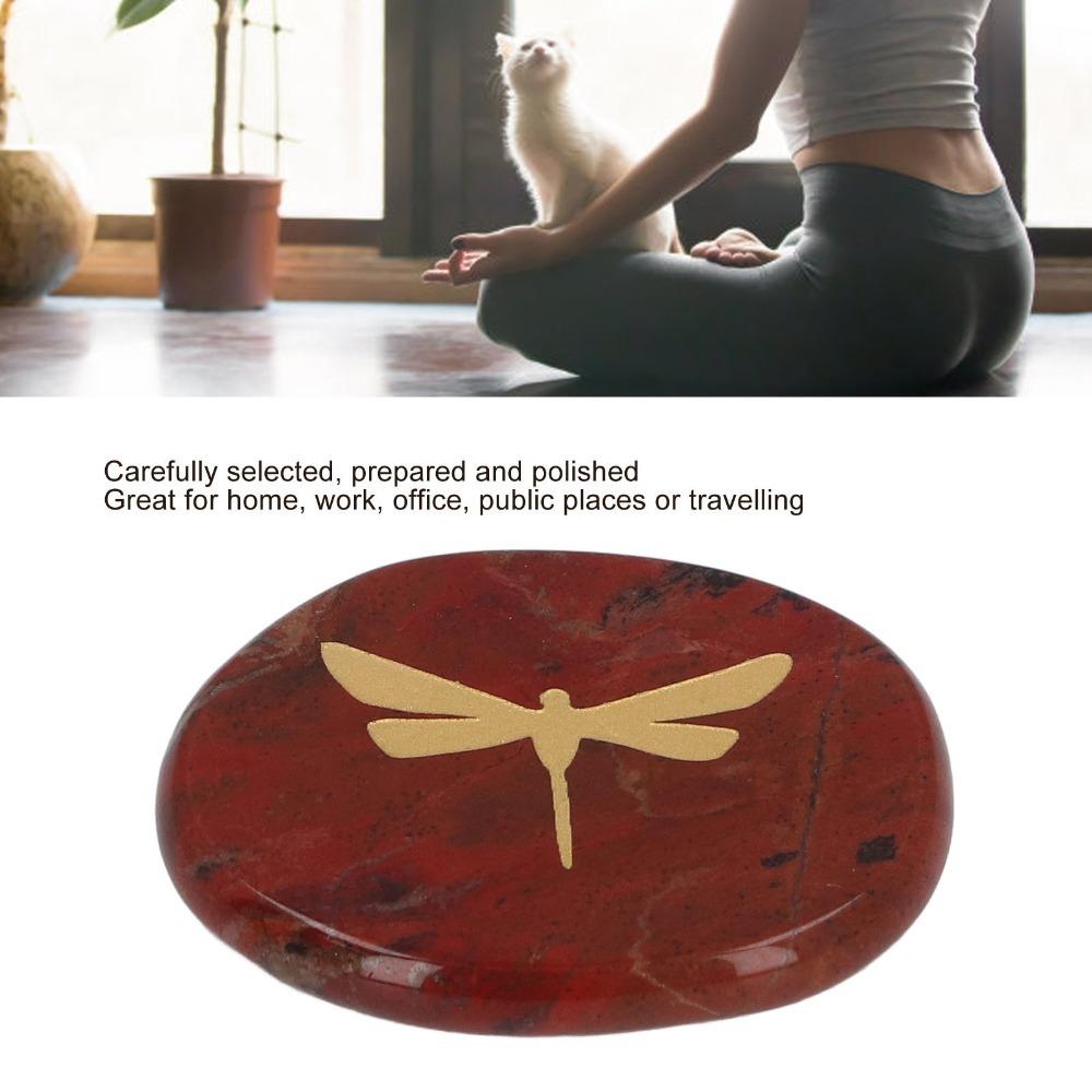 Gold Worry Stone Carved Dragonfly Balance Stone Relaxing Palm Stone For Stress Relief красный