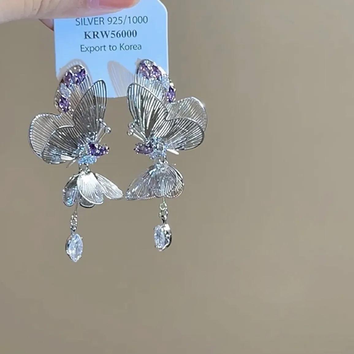 Элегантные серьги-капли с жемчугом - Мода 2025 для круглых лиц