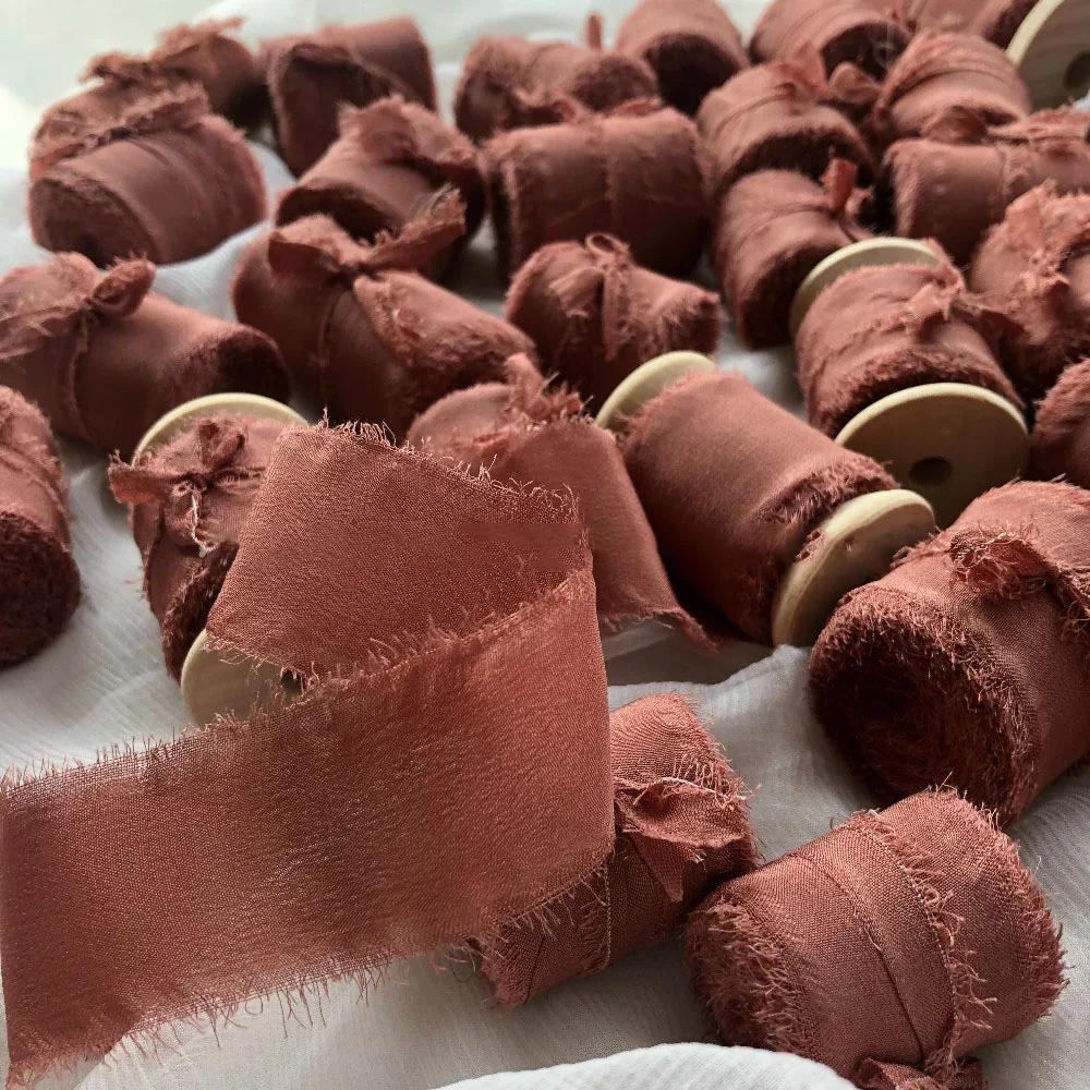 Prawdziwa Czysta Jedwabna Wstążka Haft Satynowa Bawełna Surowe Brzegi do Rękodzieła Wesele Przyjęcie Bukiet Ślubny Zaproszenia Rustykalny Styl