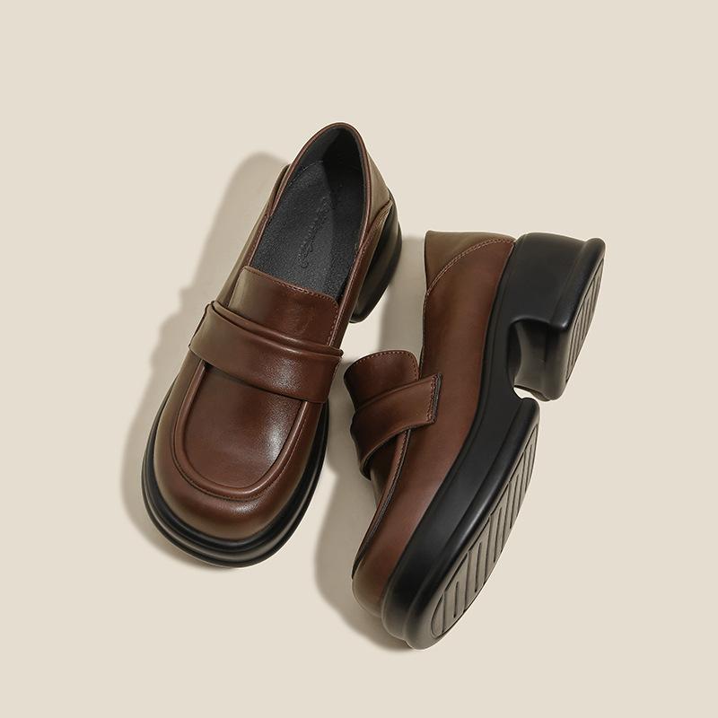 

Женские лоферы на платформе весна и осень новая черная ветровка маленькие кожаные туфли женские однопедальные на толстом каблуке одинарные туфли 43 коричневый