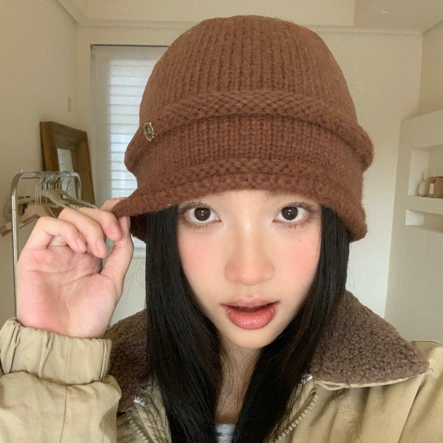 Autumn and winter new striped knitted hat women's fashion versatile face small wool hat ear protector cold hat