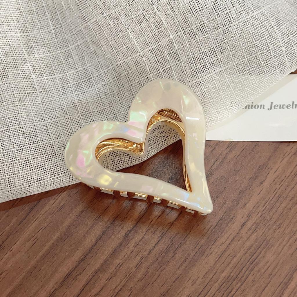 1pc Cute Heart Shaped Hair Claw Clips Colorful Acrylic with Gold Accents Multiple Pretty Hues Perfect for Sweet Y2K Hairstyles