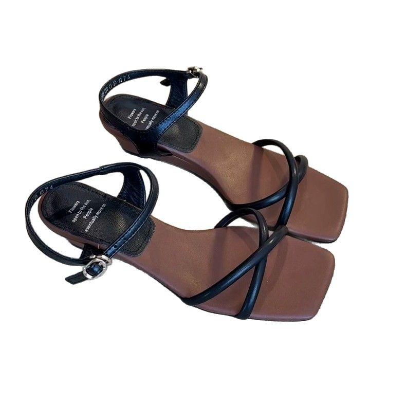 

Spot French temperament wedge cross with open-toed square head sandals women s one-button retro beach Roman shoes 35