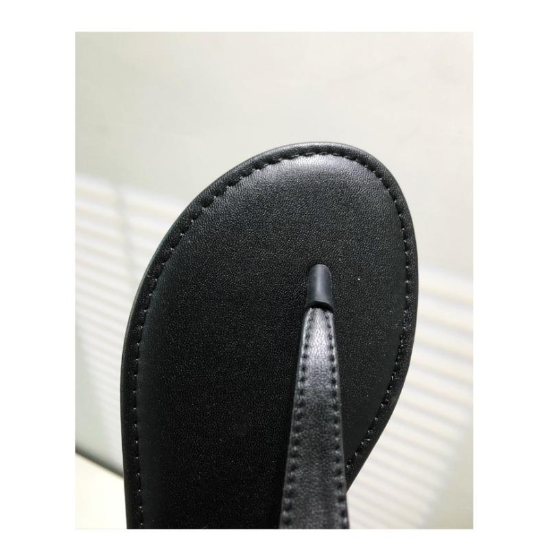 Fashion Women's Luxury T-Strap Sandals 2025 Summer New Designer Brand Pu Leather Flat Shoes Metal Decoration Slippers Zapatos De Mujer