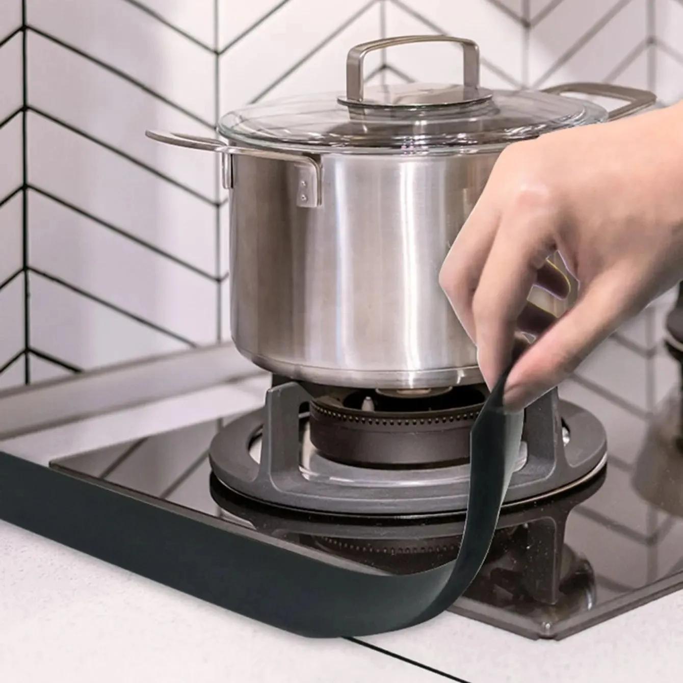 

1pc Silicone High-temperature Resistant Kitchen Gap Strip, Oil And Dirt Resistant, Gas Stove Gap Soft Sealing Strip чорний