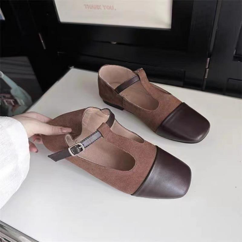 

Маленькие кожаные туфли-лоферы Кожаные туфли на плоской подошве 39 кофейный