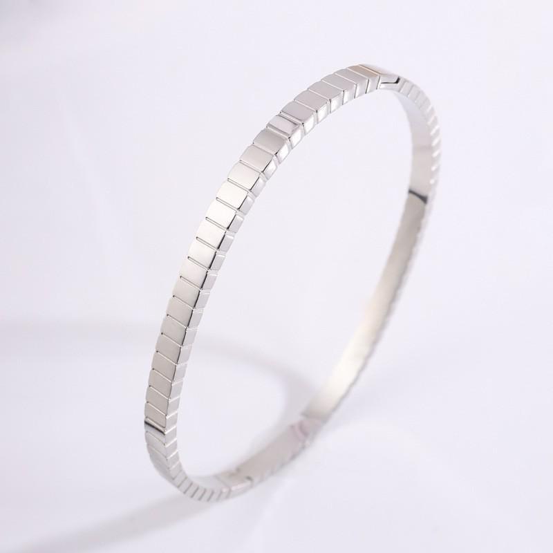 Starry Sky Silver Titanium Steel Bracelet for Women - High-End, Versatile, Full Diamond, Non-Fading Fashion Accessory