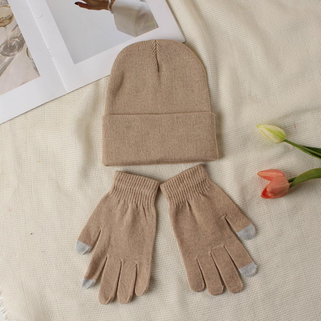Knitted hat and glove combination set, versatile and fashionable woolen hat, autumn and winter warm pullover hat