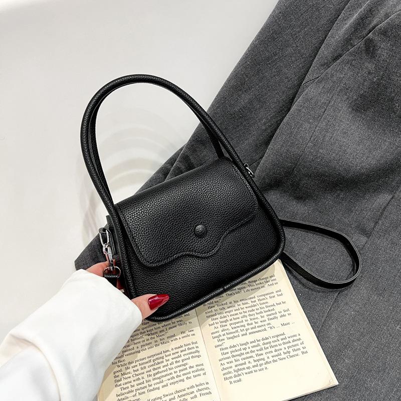 

Нишевый дизайн ручная сумка новая универсальная сумка-седло на плечо сумка-мессенджер женская чёрный