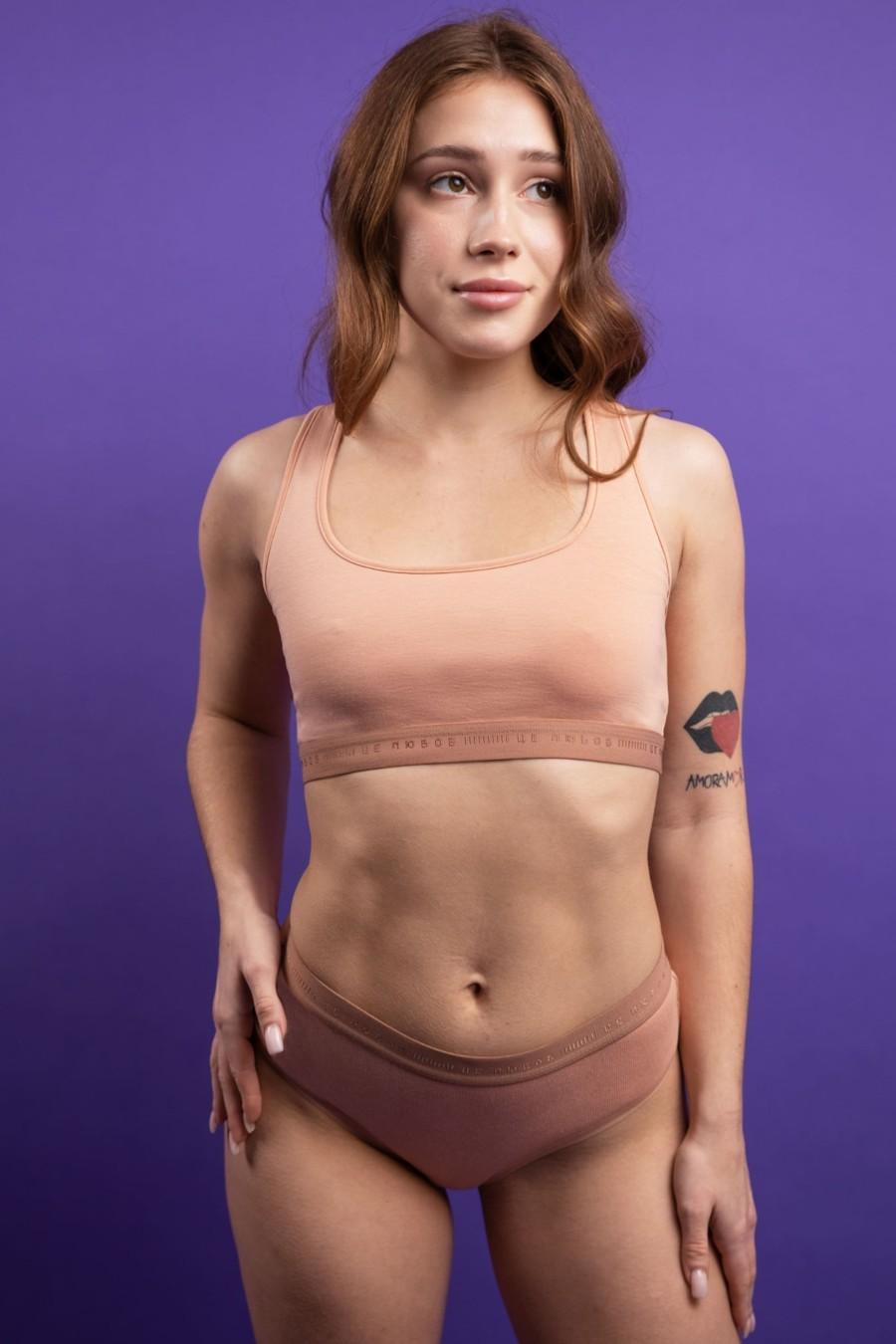 

Топ з м якою чашкою brabrabra (85287) 70B
