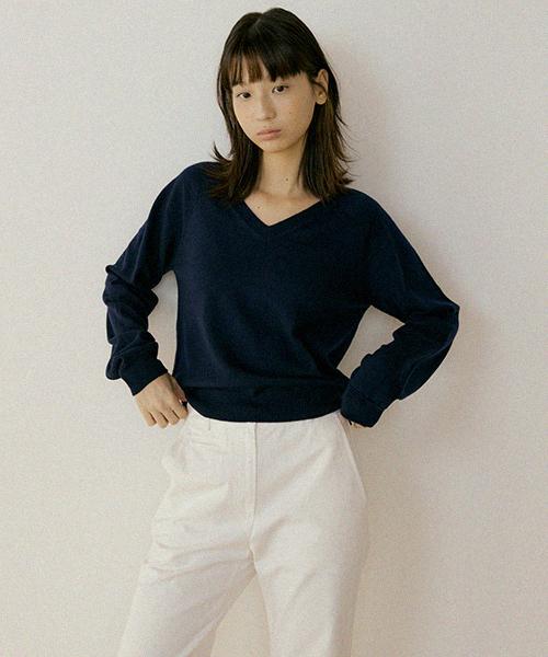 Lingseoul Merino Wool V-Neck Knit Top-Navy