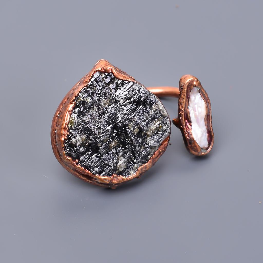 Vente Fête des Sœurs Tourmaline Noire Naturelle Électroformée Cocktail Nouvelle Bague Cuivre V-39