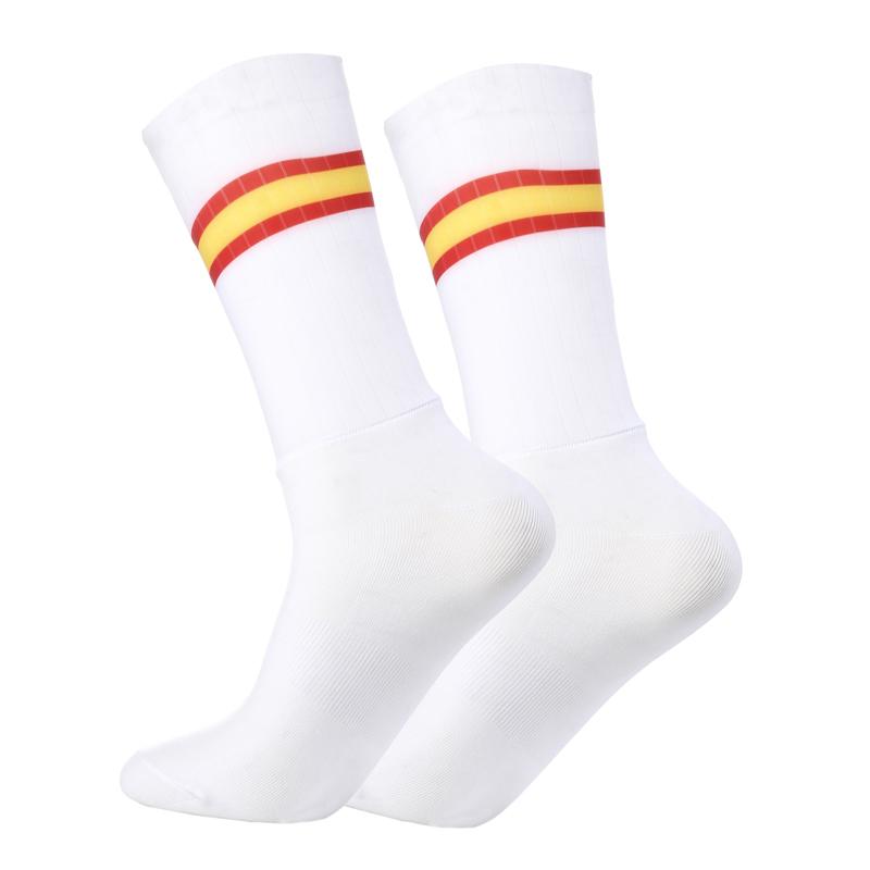 New Summer Breathable Cycling Socks Men Anti Slip Seamless Aero Bike Wearproof Road Calcetines Ciclismo