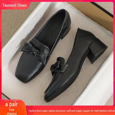 Mocassins femininos de couro legítimo estilo britânico preto - sola macia, salto médio, confortável para o trabalho, coleção de outono de 2024