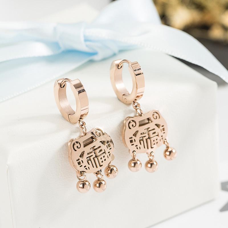 Korean Black Rhombus Ear Cuff & Rose Gold Stud Earring - Women's Japanese Korean Fashion
