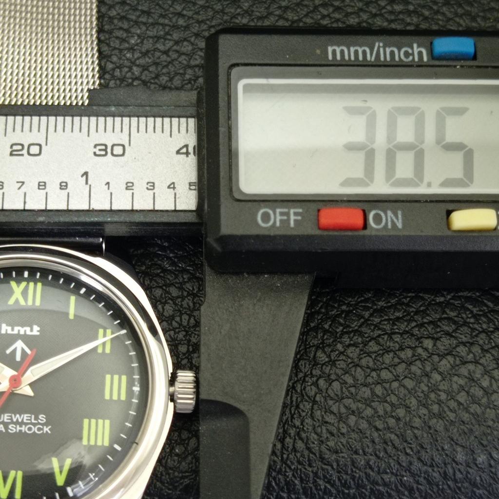 HAND-WINDING VINTAGE HMT INDIAN MENS BLACK COLOR DIAL WATCH A440962-4