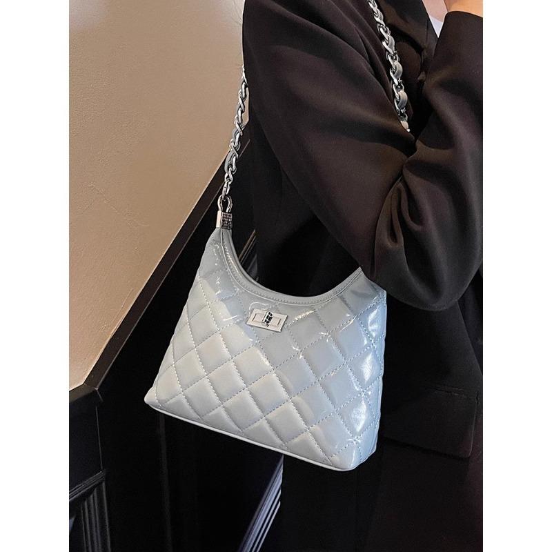 Spring and summer versatile diamond chain small bag women's new underarm dumpling bag textured messenger bag