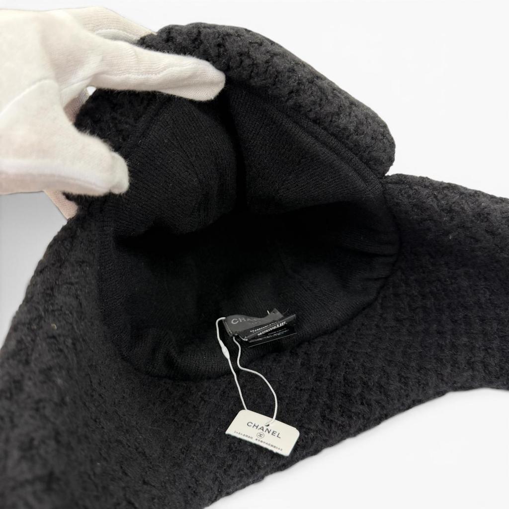 Pristine CHANEL Knit cap COCO Mark Chapka Hat Trapper Hat Flight Hat cashmere Used