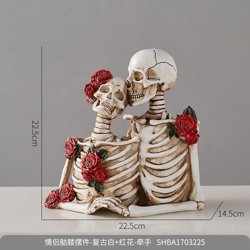 Gothic Couple Resin Skull Model Halloween Scene Arrangement Props Ornament