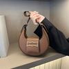 Fashionable Street Style Pu Leather Handbag Medium Crescent Bag With Zipper