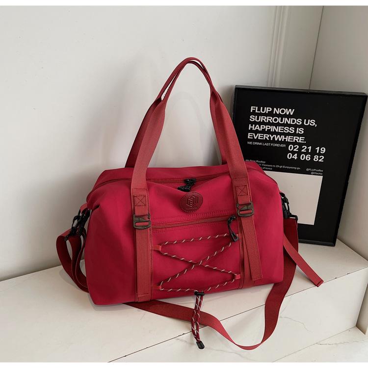 

Versatile Large Capacity Lightweight Travel Sports Fitness Bag - Korean Style Fashionable Swimming Bag