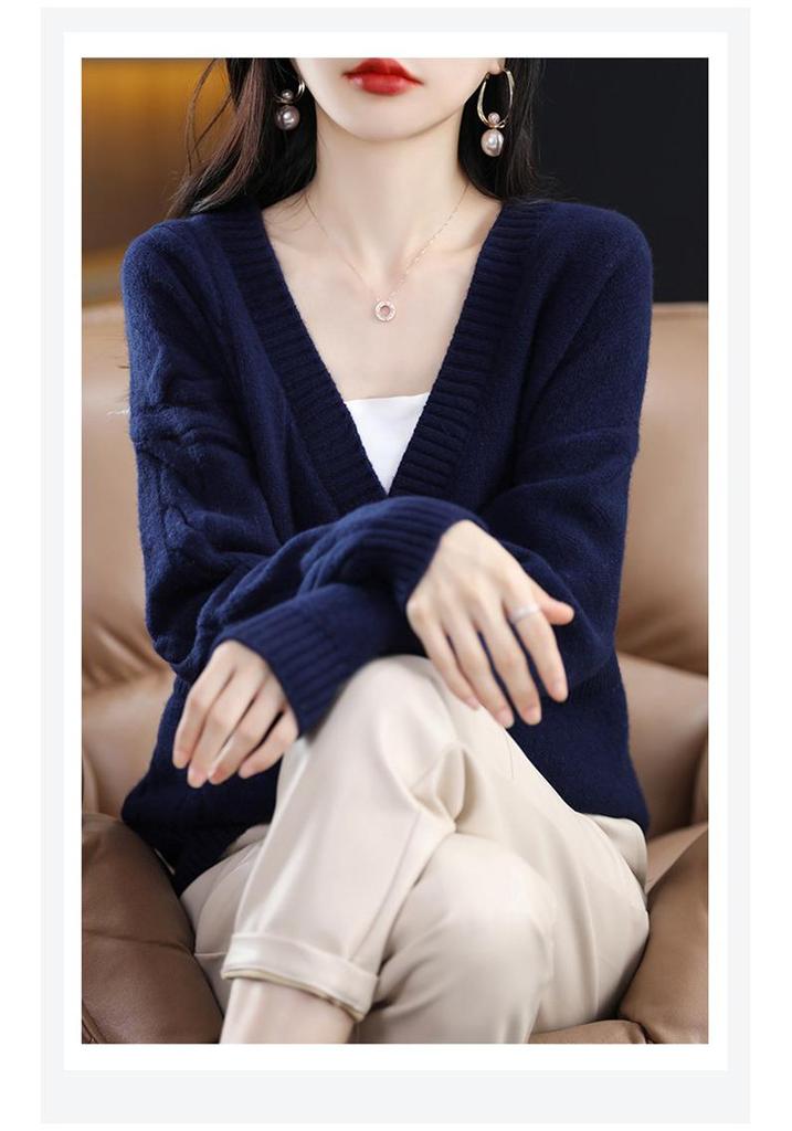 Women's V-Neck Wool Cardigan - 100% Pure Wool, Loose Fit, Long Sleeve, Versatile Cashmere Knitwear for Autumn/Winter.