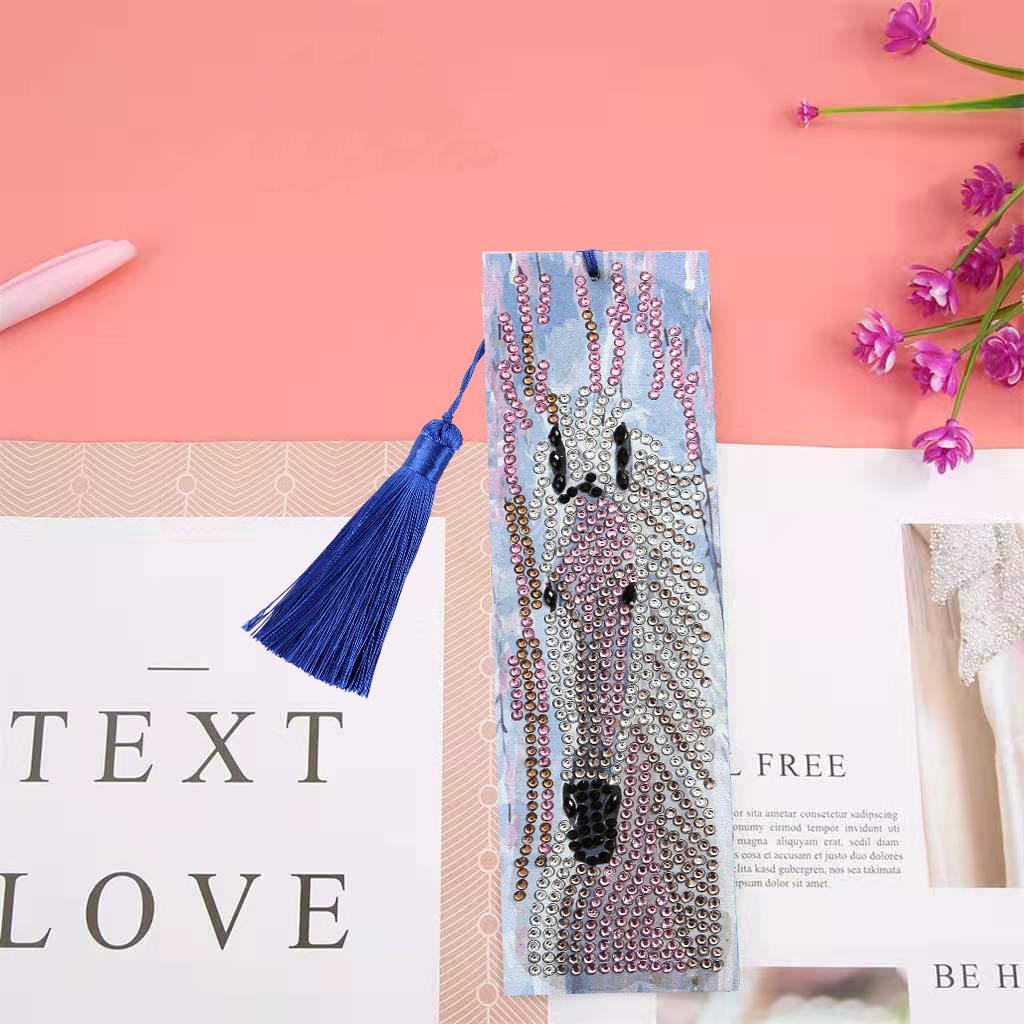 Factory R-AA122-238/M060 Bookmarks Animal Bookmark Shaped Diamond Painting Bookmarks Made of Leather and Crystal