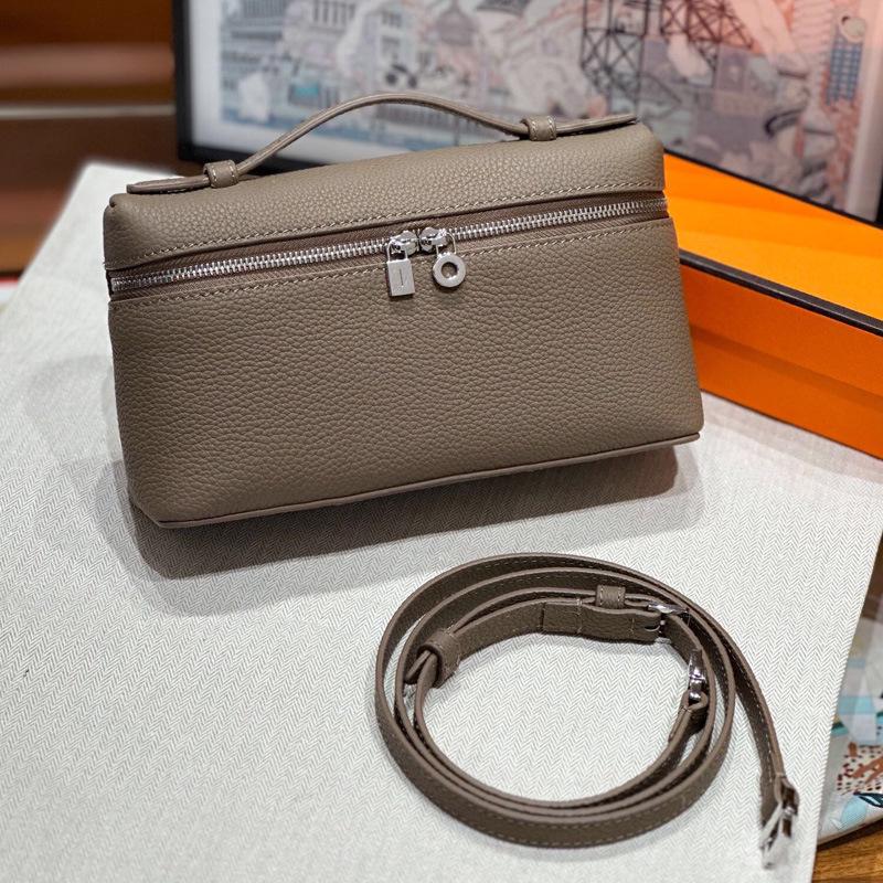 2024 Women's Trendy Versatile Cowhide Shoulder & Crossbody Lunch Bag for Business & Commuting
