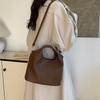 New Spring and Summer Retro Texture Portable Small Bag Female Messenger Bag Fashionable Small Bag Bucket Bag